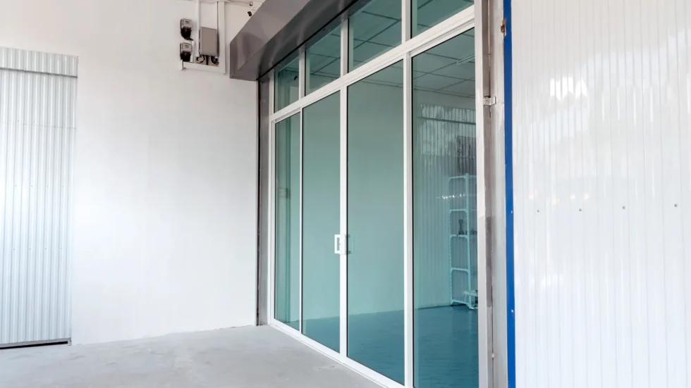 Ventanas correderas de aluminio: descubre sus ventajas y características para tu hogar